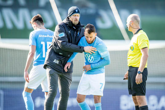 Malmö FFs Erdal Rakip skadar sig