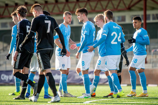 Malmö FFs Pavle Vagic jublar med lagkamraterna