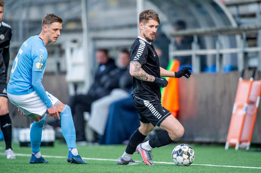 Örebros Daniel Björnqvist mot Malmö FFs Sören Rieks