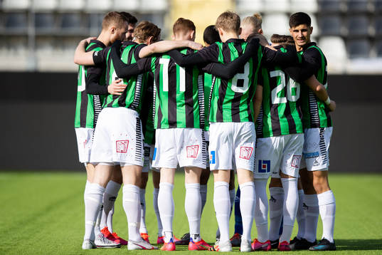 GAIS samlade innan träningsmatchen i fotboll mellan GAIS