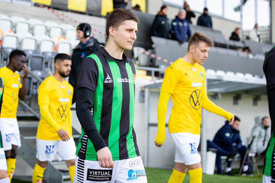 GAIS Johan Andersson innan träningsmatchen i fotboll