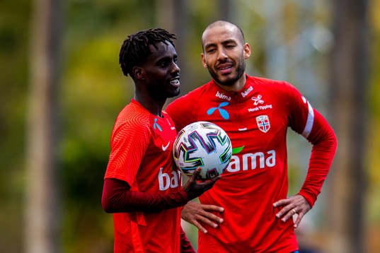 Tokmac Nguen and Haitam Aleesami of the Norwegian national