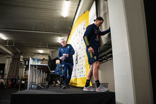 Janne Andersson, head coach, and Zlatan Ibrahimovic of the
