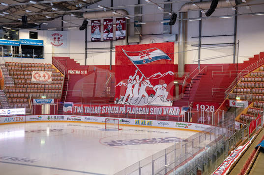 NHC Arena med tifo på läktaren