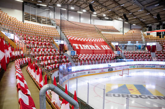 NHC Arena med tifo på läktaren