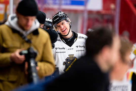 s Anton Holm