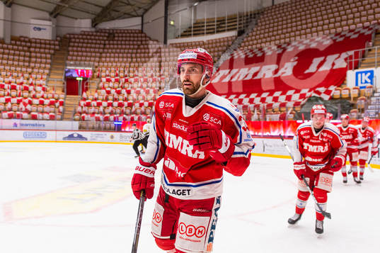 Timrås Albin Lundin jublar
