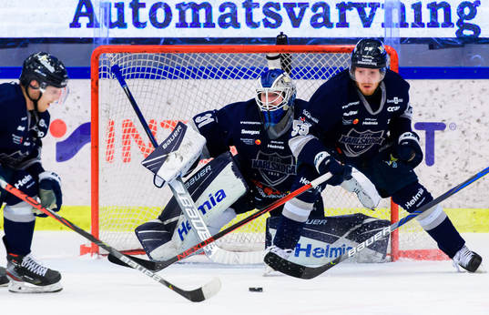 Karlskogas målvakt Tim Juel