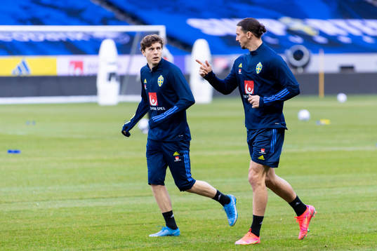 Victor Nilsson Lindelöf and Zlatan Ibrahimovic of the