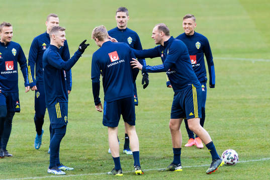 Emil Krafth and Andreas Granqvist of the Swedish national