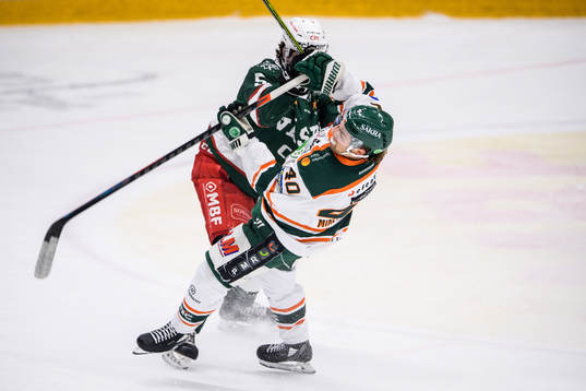Väsbys Phil Kemp och Kristianstads Kalle Miketinac