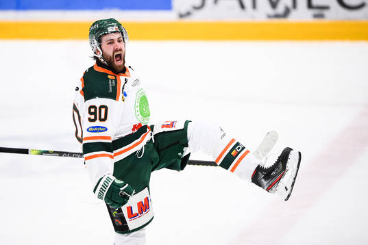 Kristianstads Rikard Olsén jublar