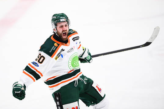 Kristianstads Rikard Olsén jublar