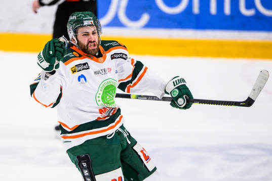 Kristianstads Rikard Olsén jublar