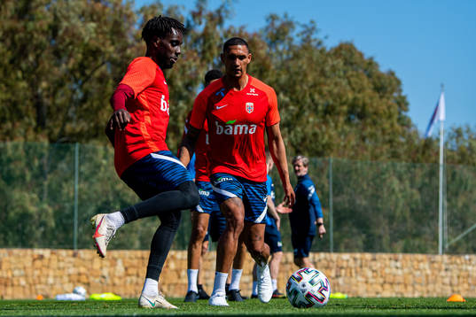 Tokmac Nguen and Ruben Gabrielsen of the Norwegian national