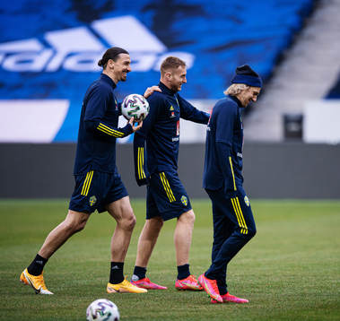 Zlatan Ibrahimovic, Dejan Kulusevski and Emil Forsberg of