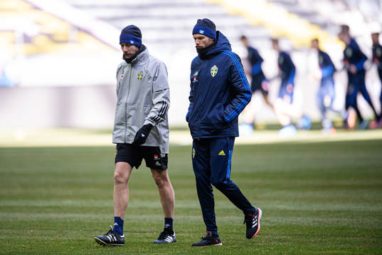 Christian Andersson, naprapath, and Marcus Berg of the