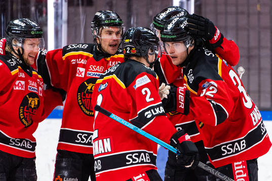 Luleås Oscar Engsund jublar
