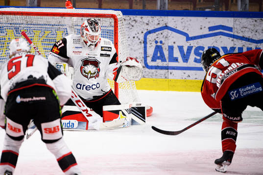 Luleås Filip Hållander gör 2-0 bakom Malmö Redhawks