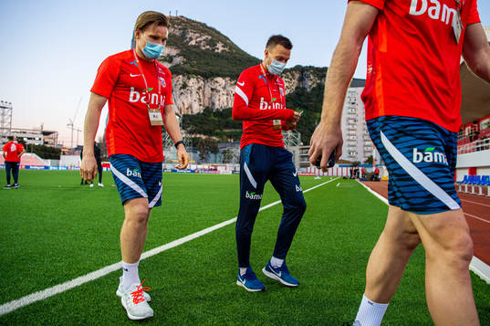 Jonas Svensson and Martin Linnes of Norway