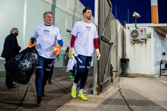 Frode Grodås, goalkeeper coach of Norway, and goalkeeper