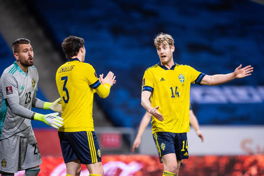 goalkeeper Kristoffer Nordfeldt. Victor Nilsson Lindelöf