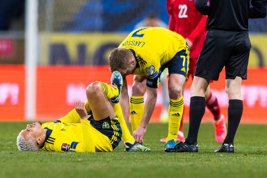 Mikael Lustig of Sweden in pain