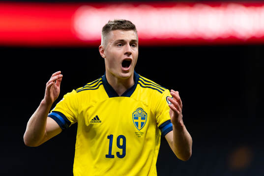 Mattias Svanberg of Sweden reacts