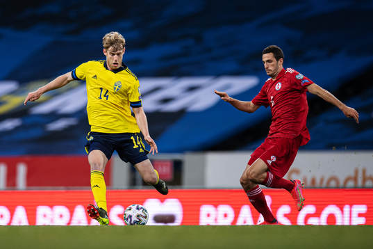 Filip Helander of Sweden and Giorgi Aburjania of Georgia