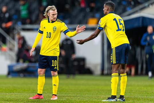 Emil Forsberg and Alexander Isak of Sweden