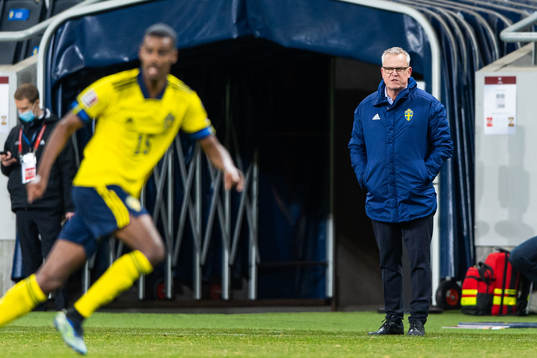 Alexander Isak and Janne Andersson, head coach of Sweden