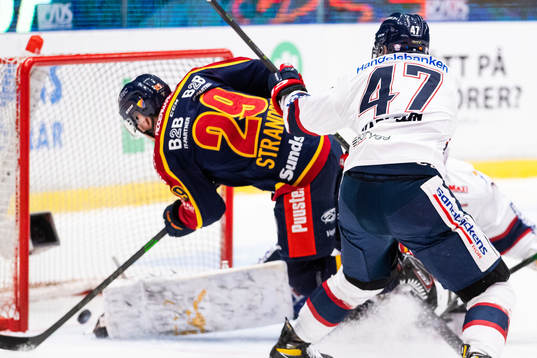 Djurgårdens Sebastian Strandberg med målchans