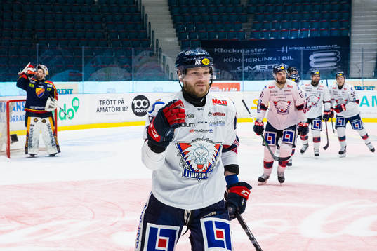 Linköpings Jaakko Rissanen jublar