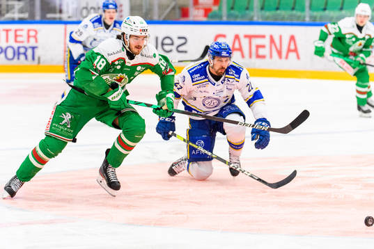 Rögles Dennis Everberg och Leksands Marek Hrivik