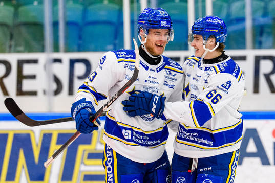 Leksands Mirco Muller och Nils Åman jublar