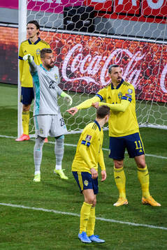 Kristoffer Olsson , goalkeeper Kristoffer Nordfeldt ,