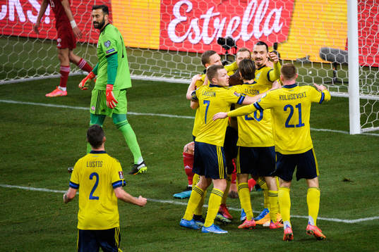 Zlatan Ibrahimovic and Viktor Claesson of Sweden celebrate