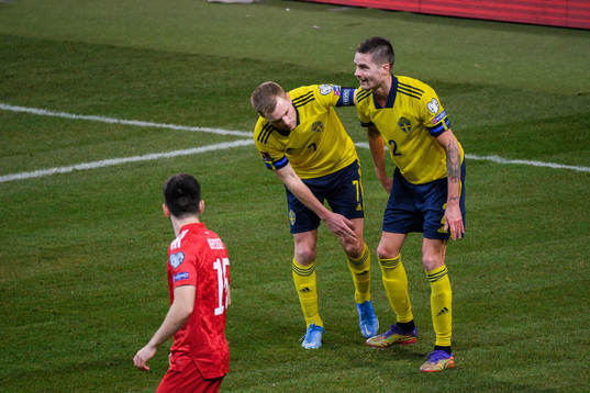 Sebastian Larsson and Mikael Lustig of Sweden