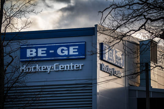 Exteriör av Be-Ge Hockey Center