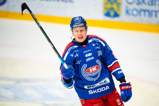 Oskarshamns Fredrik Olofsson jublar
