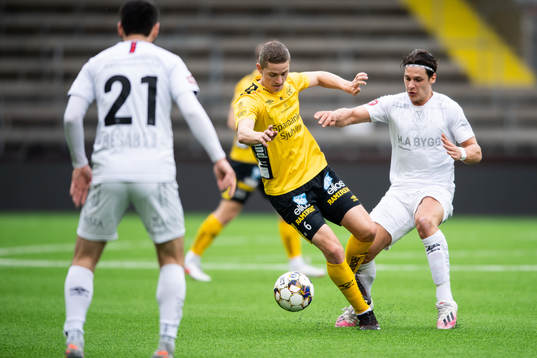 Elfsborgs André Rømer och Örgrytes Kevin Ackermann