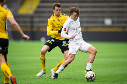 Örgrytes Herman Sjögrell och Elfsborgs Christopher McVey