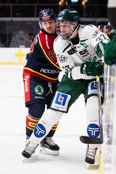 Djurgårdens Manuel Ågren och Färjestads Adam Ginning