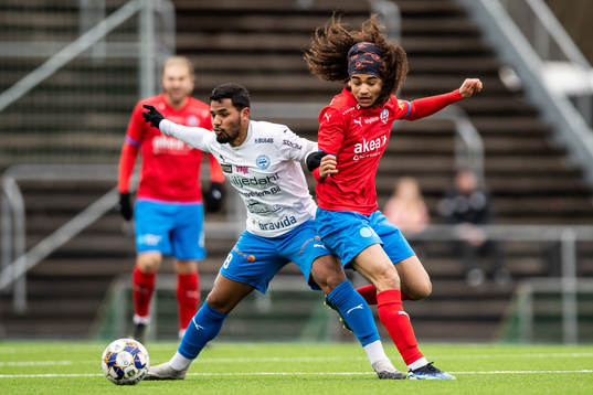 Bläddra bland fler bilder av Fotboll, Träningsmatch, Helsingborg - Värnamo