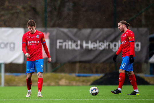 Helsingborgs Bödvar Bödvarsson har ont