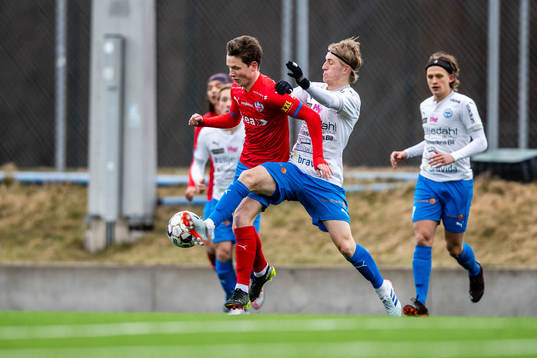 Helsingborgs Max Svensson och Värnamos +Albin Sundgren