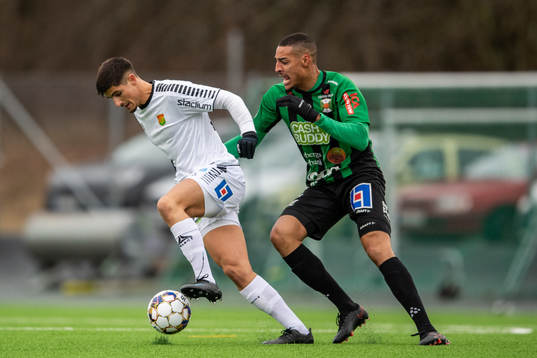 GAIS Emin Grozdanic och Varbergs Simon Karlsson Adjei