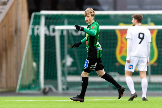 Varbergs Gustav Nordh jublar