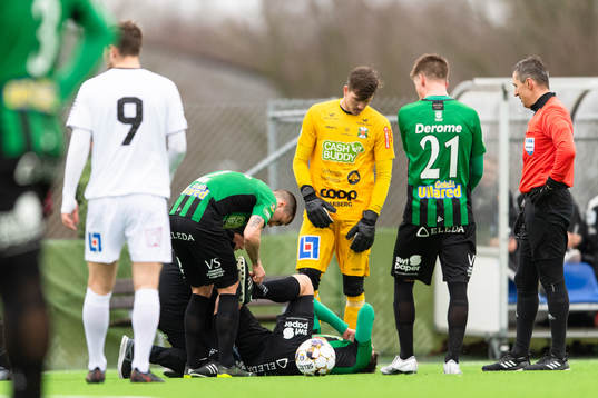 Varbergs Robin Tranberg har ont