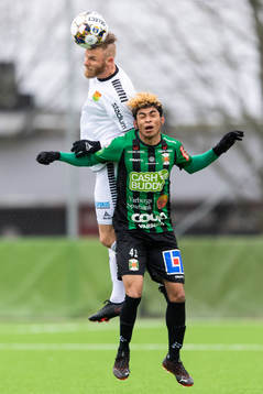 GAIS Niklas Andersen och Varbergs Keanin Ayer Boya